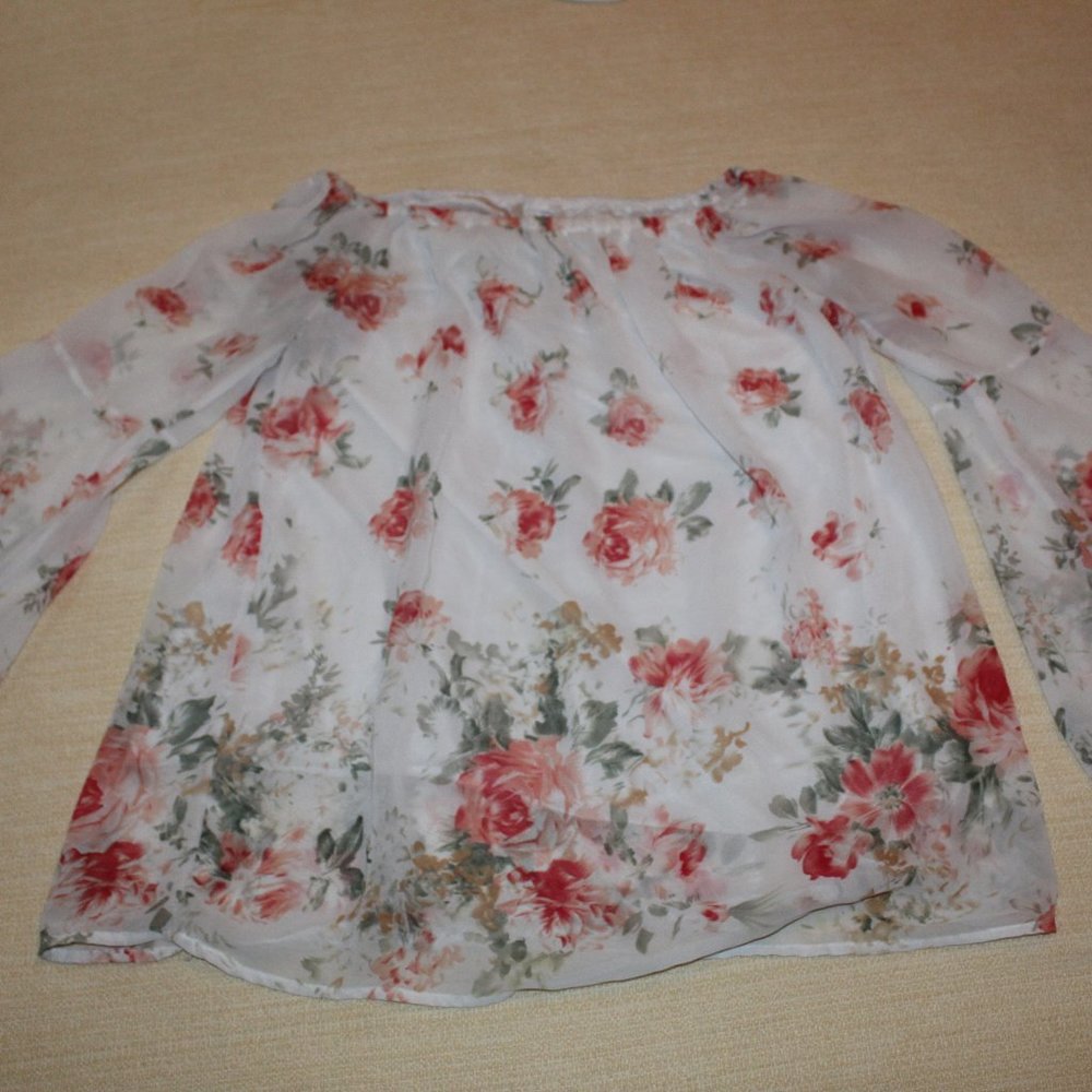 Off The Shoulder Floral Blouse